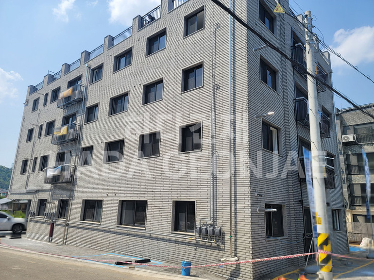 모노타일 롱와이드 500x50x17T 연모던그레이 / 하다건재 시공사례