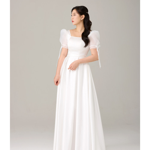 쟈스민 진주 화이트 촬영드레스 양도(판매) 브라이덜샤워 청순걸 예식2부드레스 연말파피 - 상품 이미지