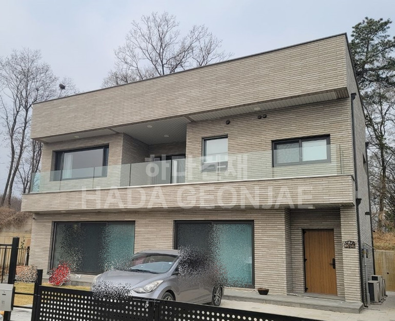 모노타일 롱와이드 500x50x18T 연브라운 / 하다건재 시공사례