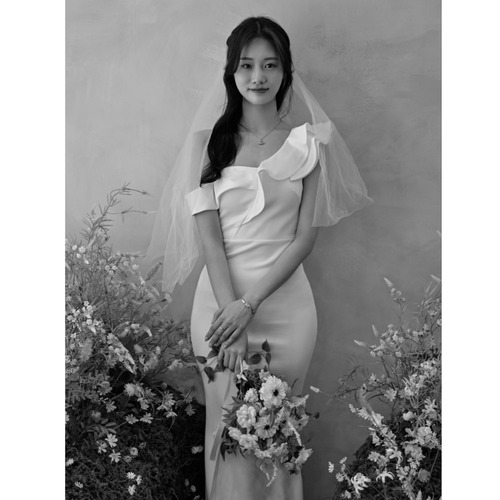 세레니티 레이스 화이트 웨딩드레스 대여 2부드레스 브라이덜샤워 제주촬영 의상대여 - 상품 이미지