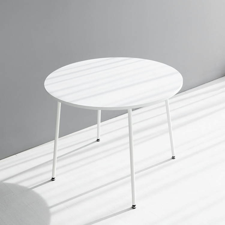 두게드 테이블 라운드 D96 화이트 + NEMOCEL 의자 SM5177 2인세트