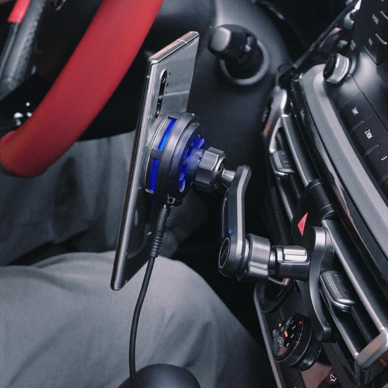 저온 맥세이프 거치대 차량용 무선 충전기 차량용 핸드폰 거치대 송풍구 마그네틱 자석