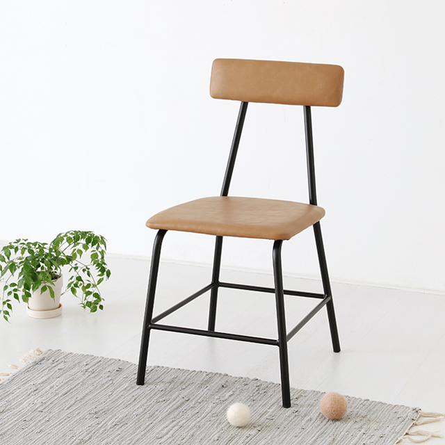 두게드 테이블 라운드 D96 화이트 + NEMOCEL 의자 SM5177 2인세트