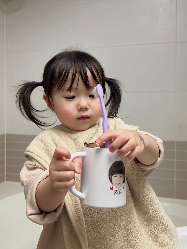 어린이집 유치원 이름 양면 각인 손잡이 사진 스텐 제작 올스텐 손잡이 남자아이 생머리 이미지 3