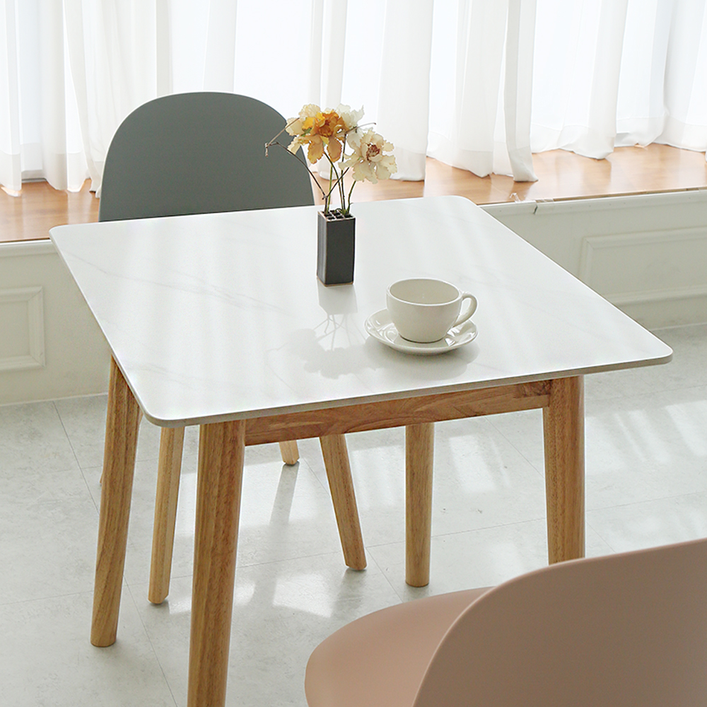 파이 2인용 포세린 세라믹 식탁 세트 700 원목 의자 2개