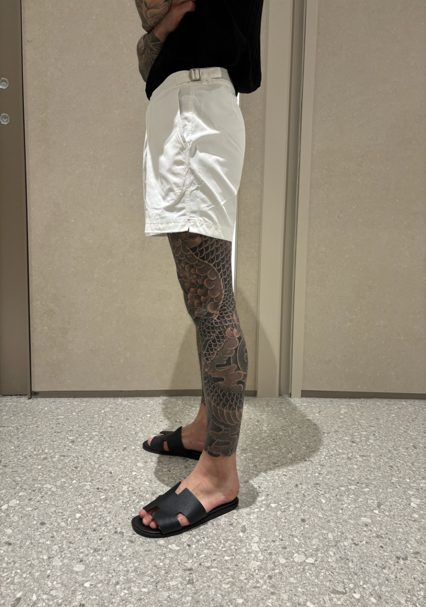 D4A962AE-17C1-483D-977E-0E70DFA4A929