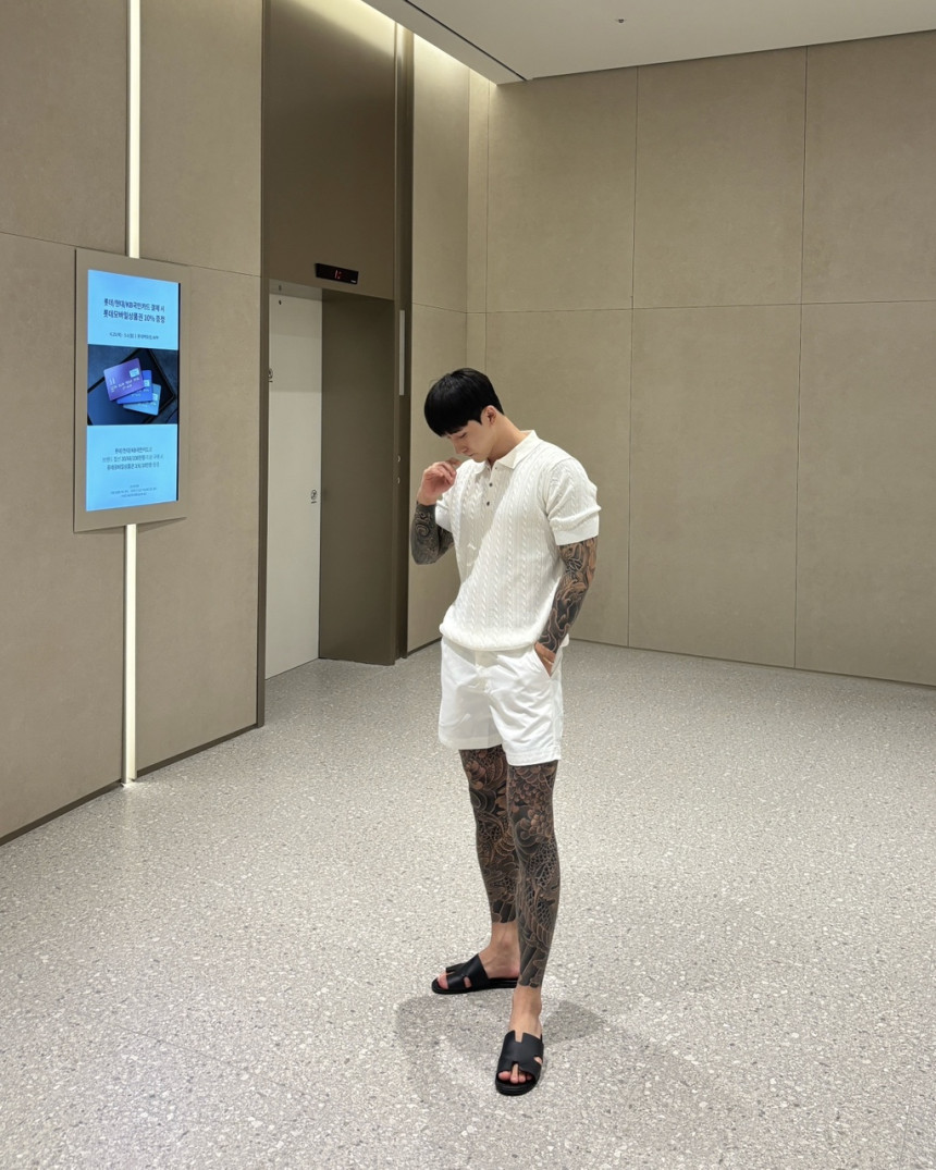 06B10FD3-8666-4A00-A45E-47B94E6E4425