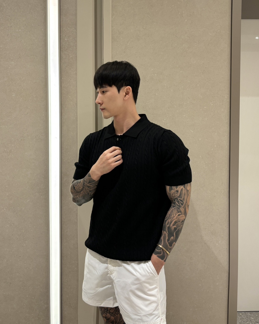 3C1256E9-63E0-40E8-B34B-8523F6D8E6C2