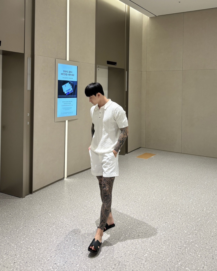 F536A9DF-E56B-4C7A-8D28-315159B283C5