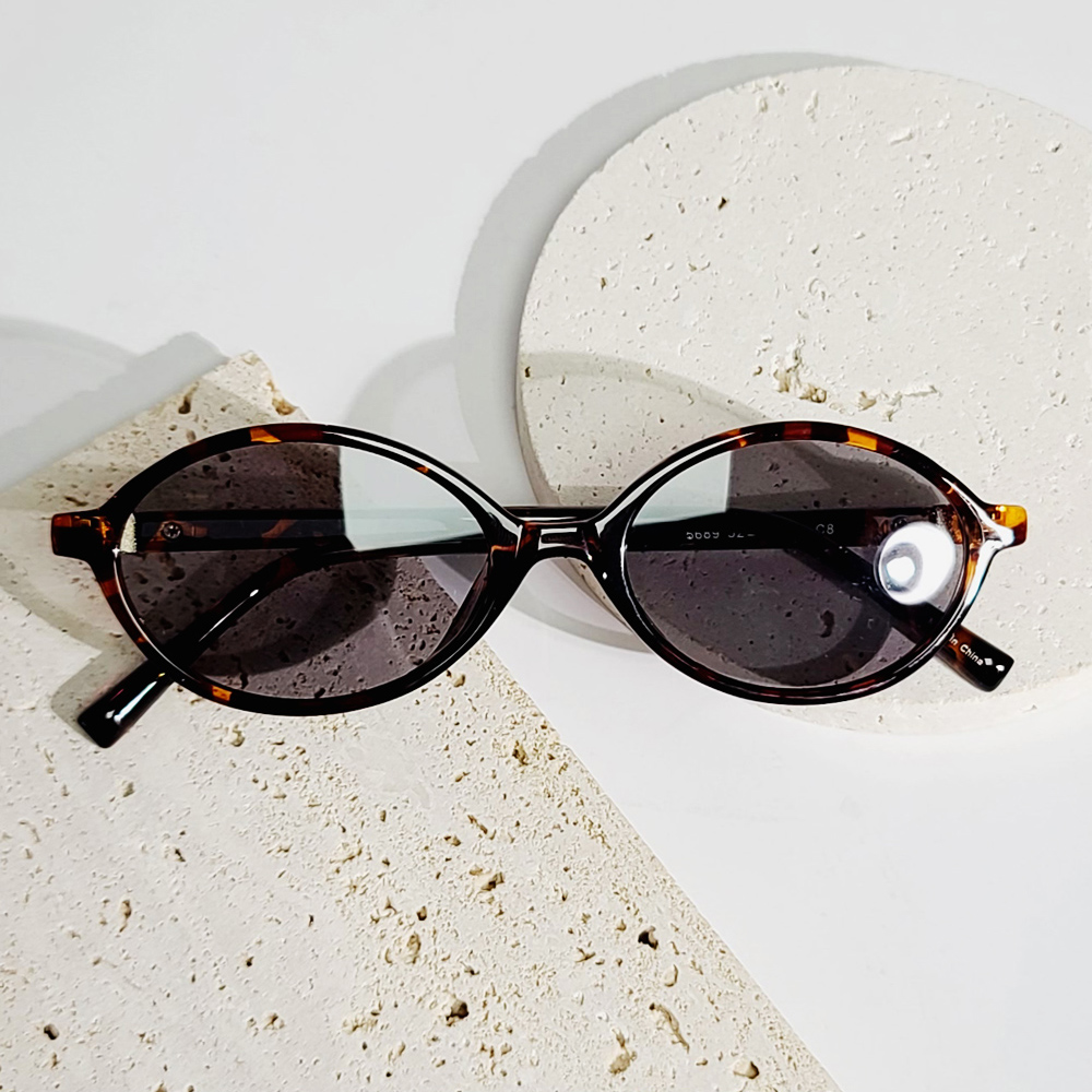 레트로 타원형 힙한 뿔테 긱시크 너드 오벌형 선글라스