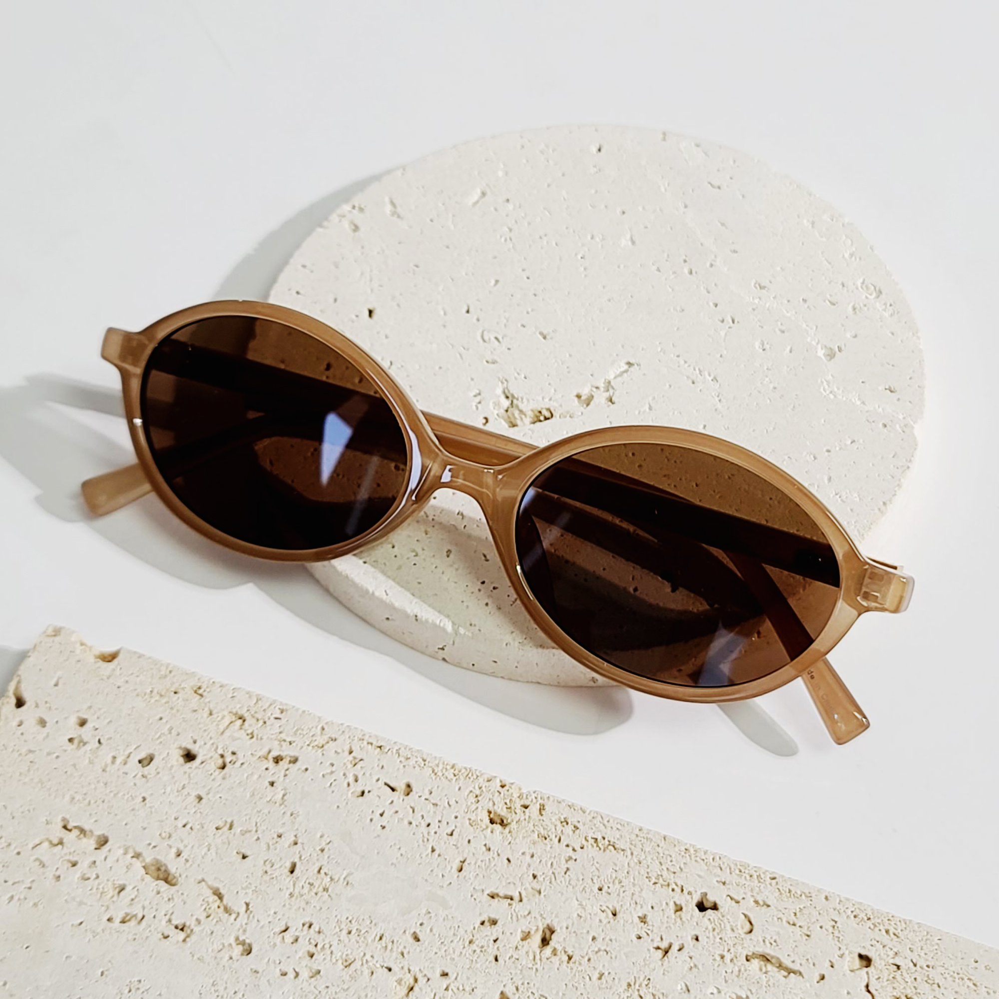 레트로 타원형 힙한 뿔테 긱시크 너드 오벌형 선글라스