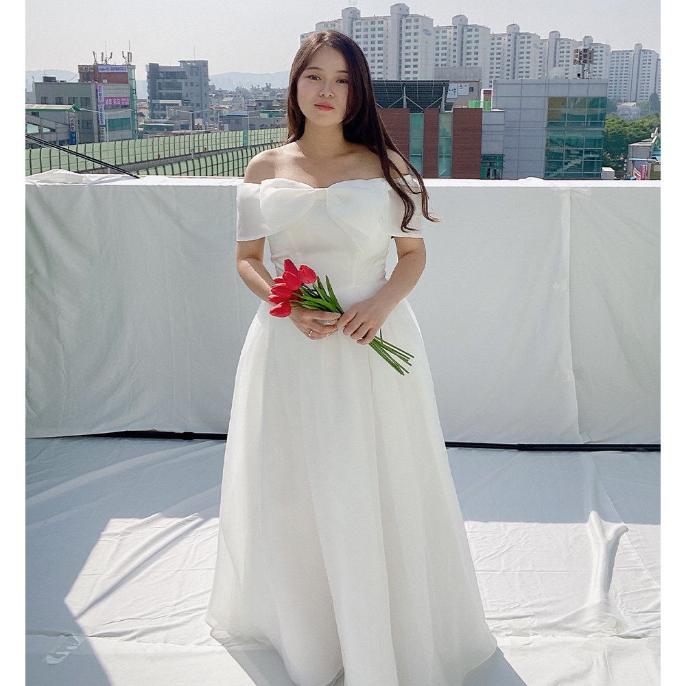 리리컬 오간자 화이트웨드레스 대여 브라이덜샤워 리마인드 이브닝 셀프촬영 제주야외스냅의상 - 상세 이미지 2