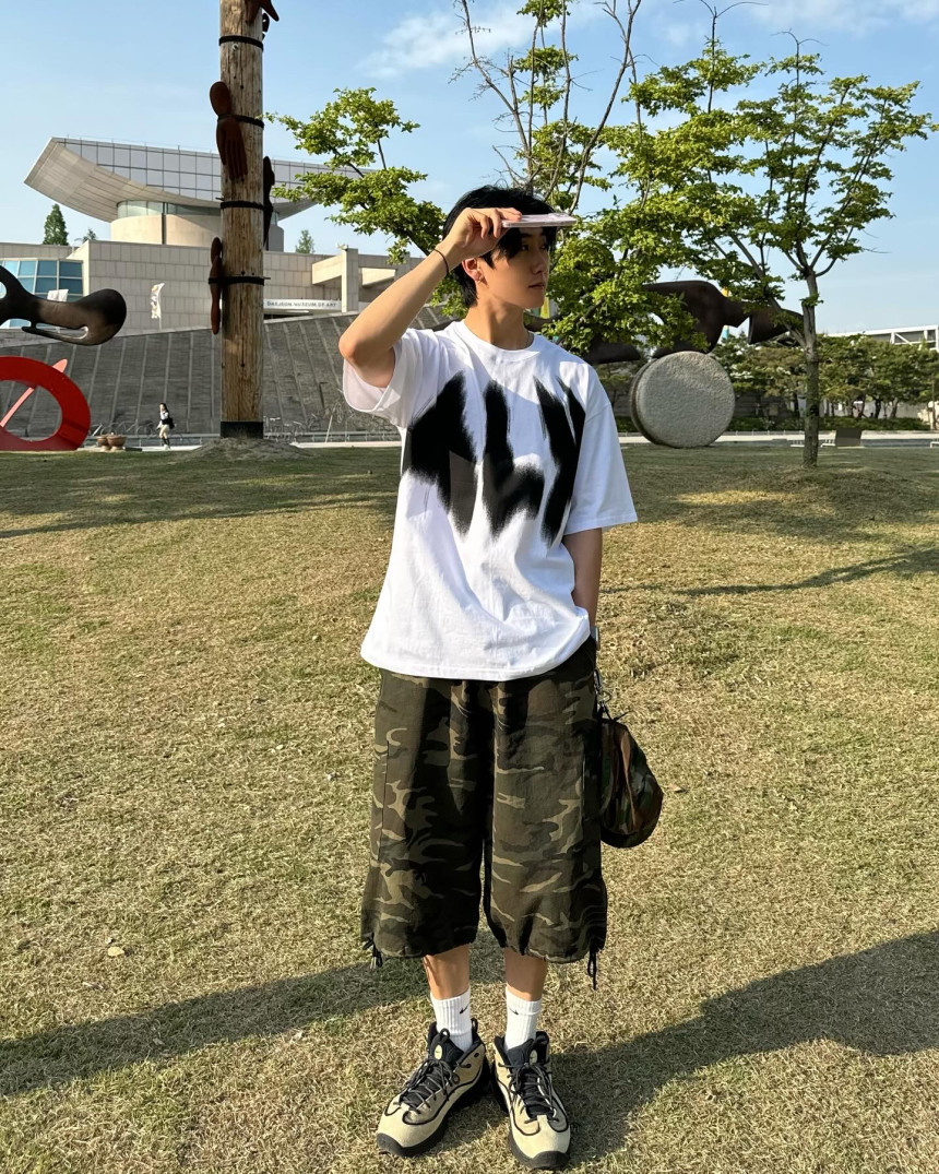 ALX_%ED%95%98%ED%94%84_%ED%8B%B0%EC%85%94%EC%B8%A0_%ED%99%94%EC%9D%B4%ED%8A%B8_%EB%A9%94%EC%9D%B8