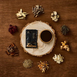 더까망염소 30포+체험팩1 냄새없이 더진한 홍삼 플러스 흑염소진액 흙염소... 맛있게 먹은 솔직 후기 - 상품 이미지 2