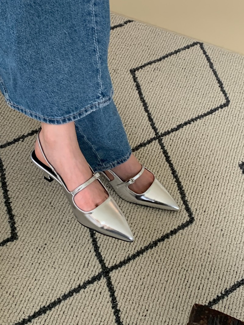 스트랩조절 5cm 🤍👠3col 스틸레토 슬링백 실버 에나멜 유광 블랙  발편한 5cm 베이지 유니크 힙한 뾰족 힐 구두 상세 이미지 11
