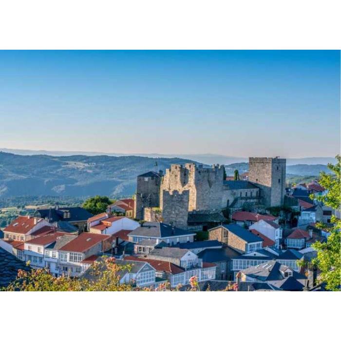 스페인 산티아고에서 출발 크루즈와 함께하는 리베이라 사크라 역사 & 예술 여행