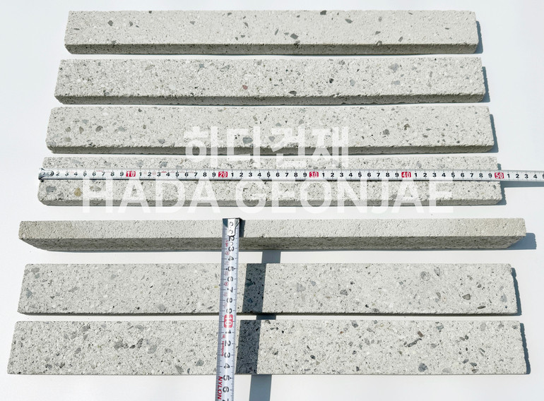 모노타일 롱와이드 500x50x18T 크림화이트 사이즈 / 하다건재