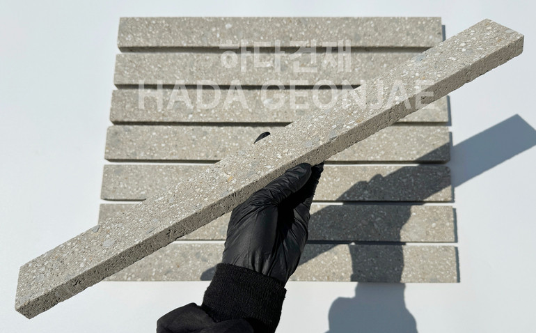 모노타일 롱와이드 500x50x18T 연브라운 / 하다건재 시공사례