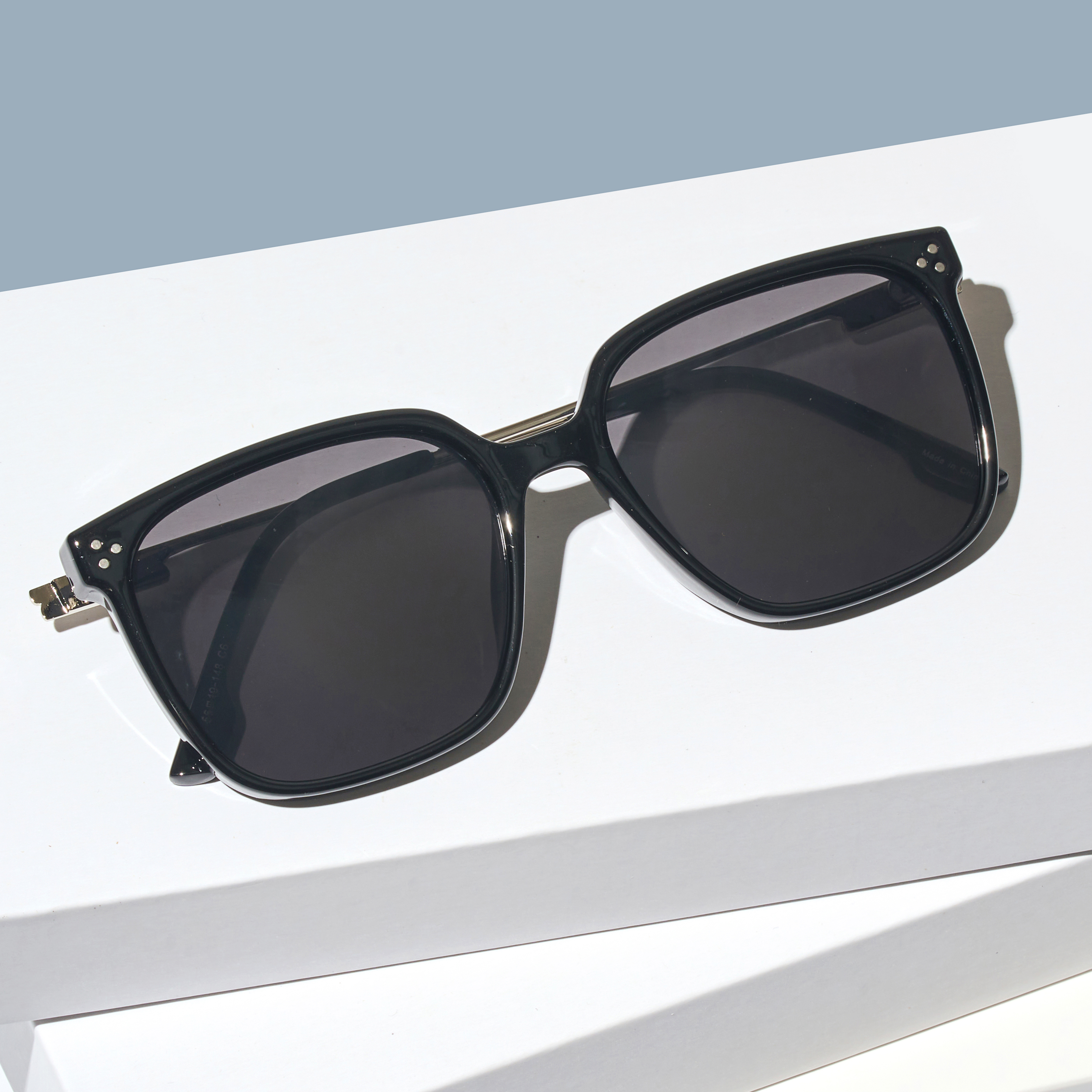 UV 자외선차단 가벼운 데일리 커플 뿔테 틴트 선글라스