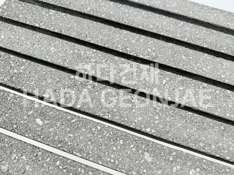 모노타일 롱와이드 500x50x17T 진모던그레이 / 하다건재