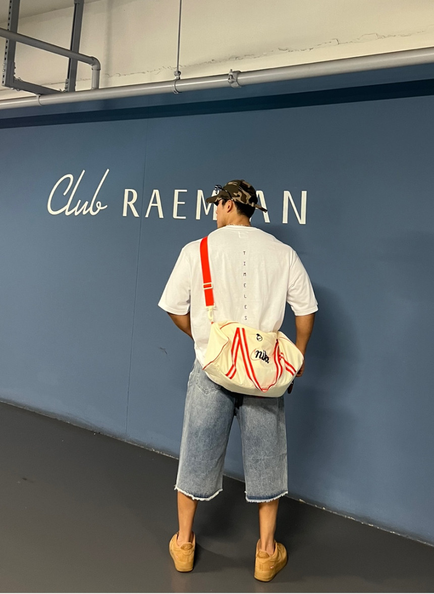 89EAEA8F-922B-44B3-9B54-56607328D9F8