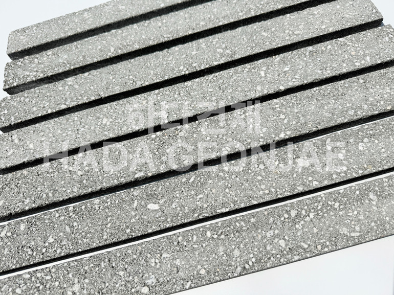 모노타일 롱와이드 500x50x17T 진모던그레이 / 하다건재