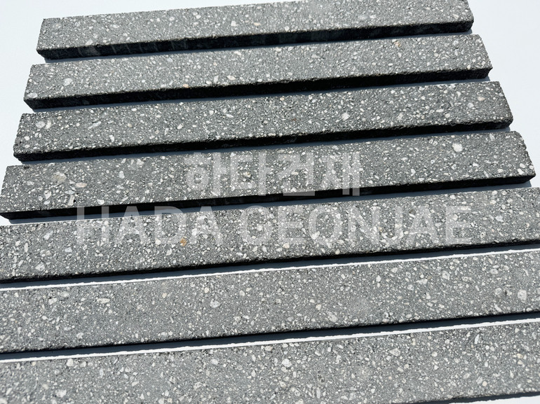 모노타일 롱와이드 500x50x17T 모던블랙 / 하다건재