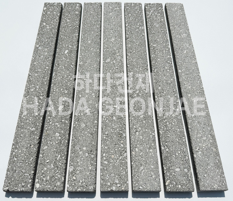 모노타일 롱와이드 500x50x17T 진모던그레이 / 하다건재