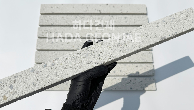 모노타일 롱와이드 500x50x18T 크림화이트 / 하다건재