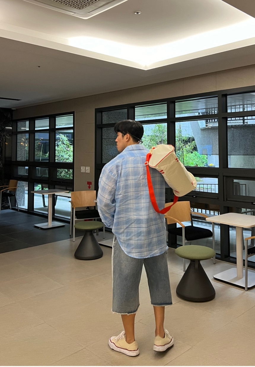 A535D847-6165-4747-8720-75BF8B227536