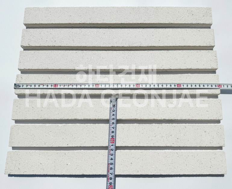 모노타일 롱와이드 500x50x17T 모던퓨어화이트 사이즈 / 하다건재