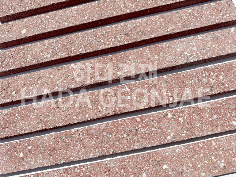 모노타일 롱와이드 500x50x18T 레드 / 하다건재