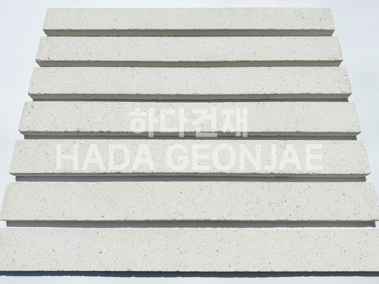 모노타일 롱와이드 500x50x17T 모던퓨어화이트 / 하다건재