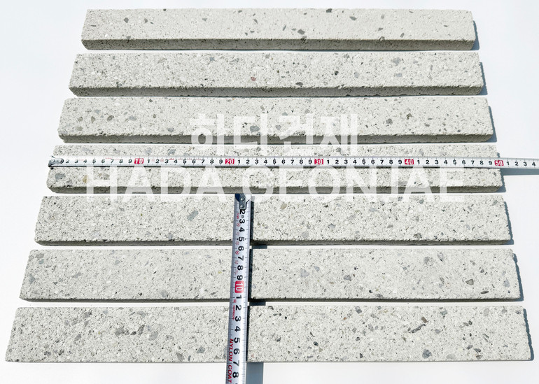 모노타일 롱와이드 500x50x18T 크림화이트 사이즈 / 하다건재