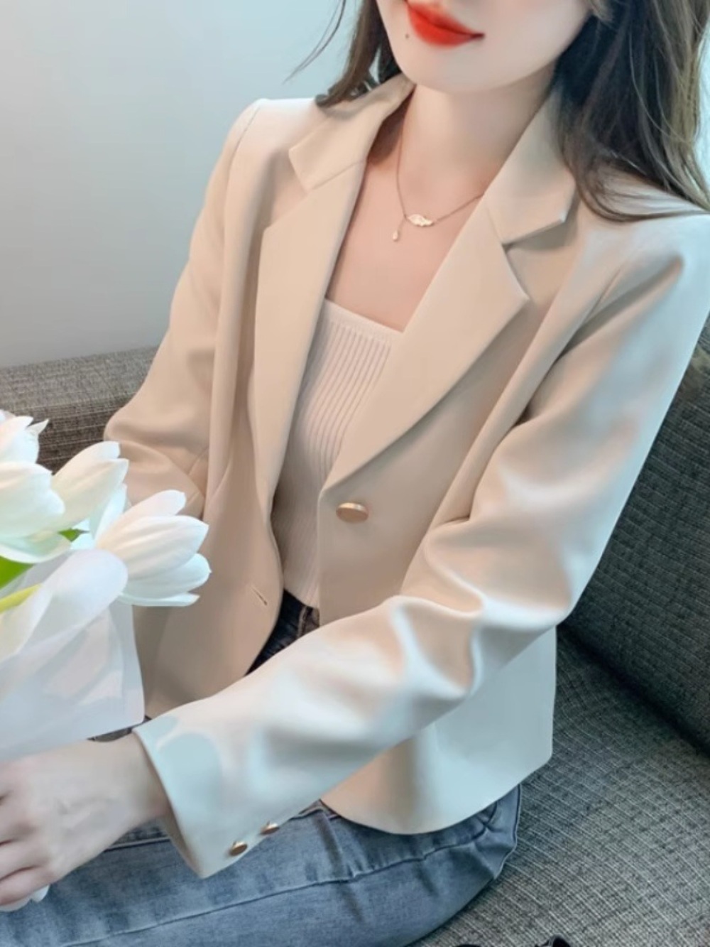 짧은 블레이저 자켓 아이보리 금장단추 출근 비즈니스 캐주얼 데일리 패션 - 상세 이미지 5