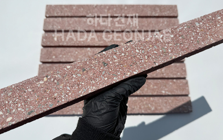 모노타일 롱와이드 500x50x18T 레드 / 하다건재