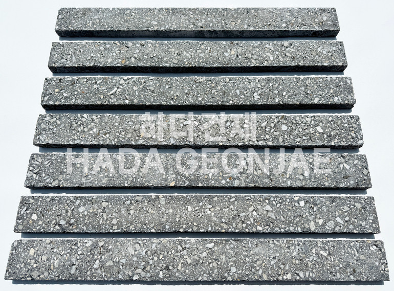 모노타일 롱와이드 500x50x18T 블랙 / 하다건재