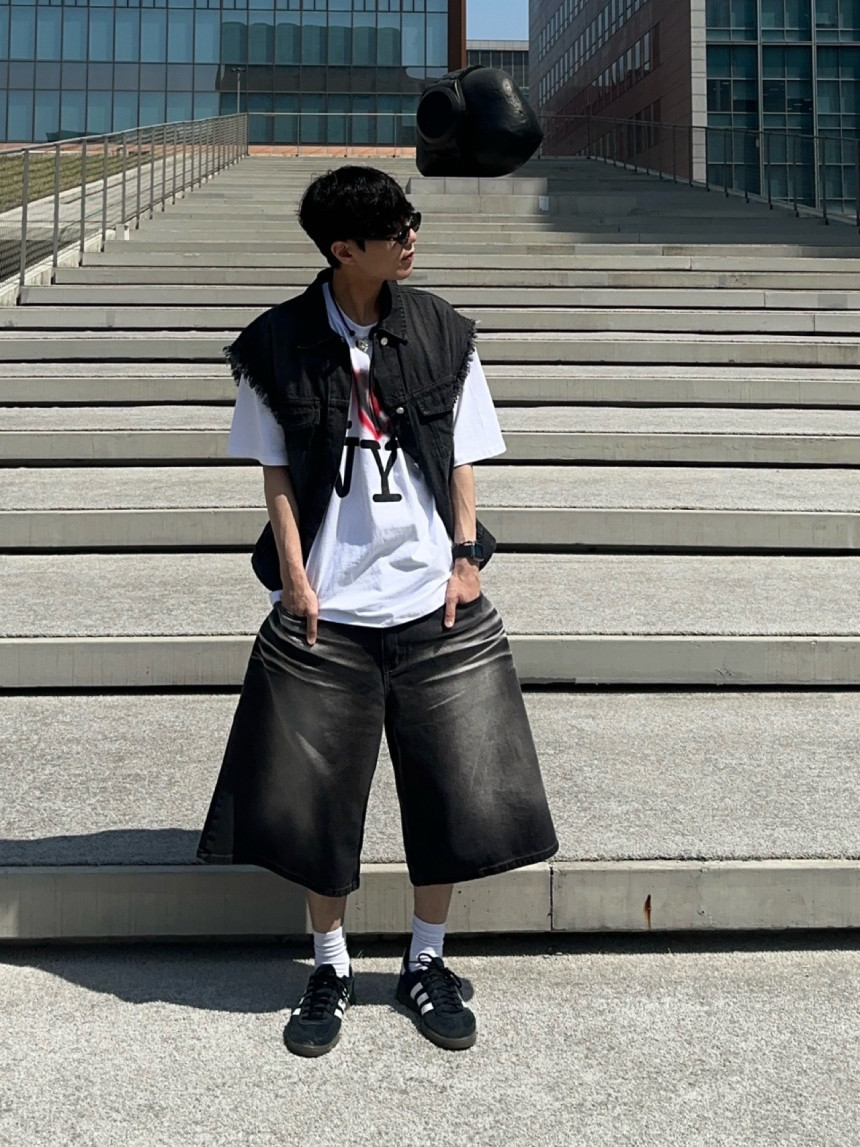 0E8D1A48-590D-4B24-977C-B6A5A4A3ABB7