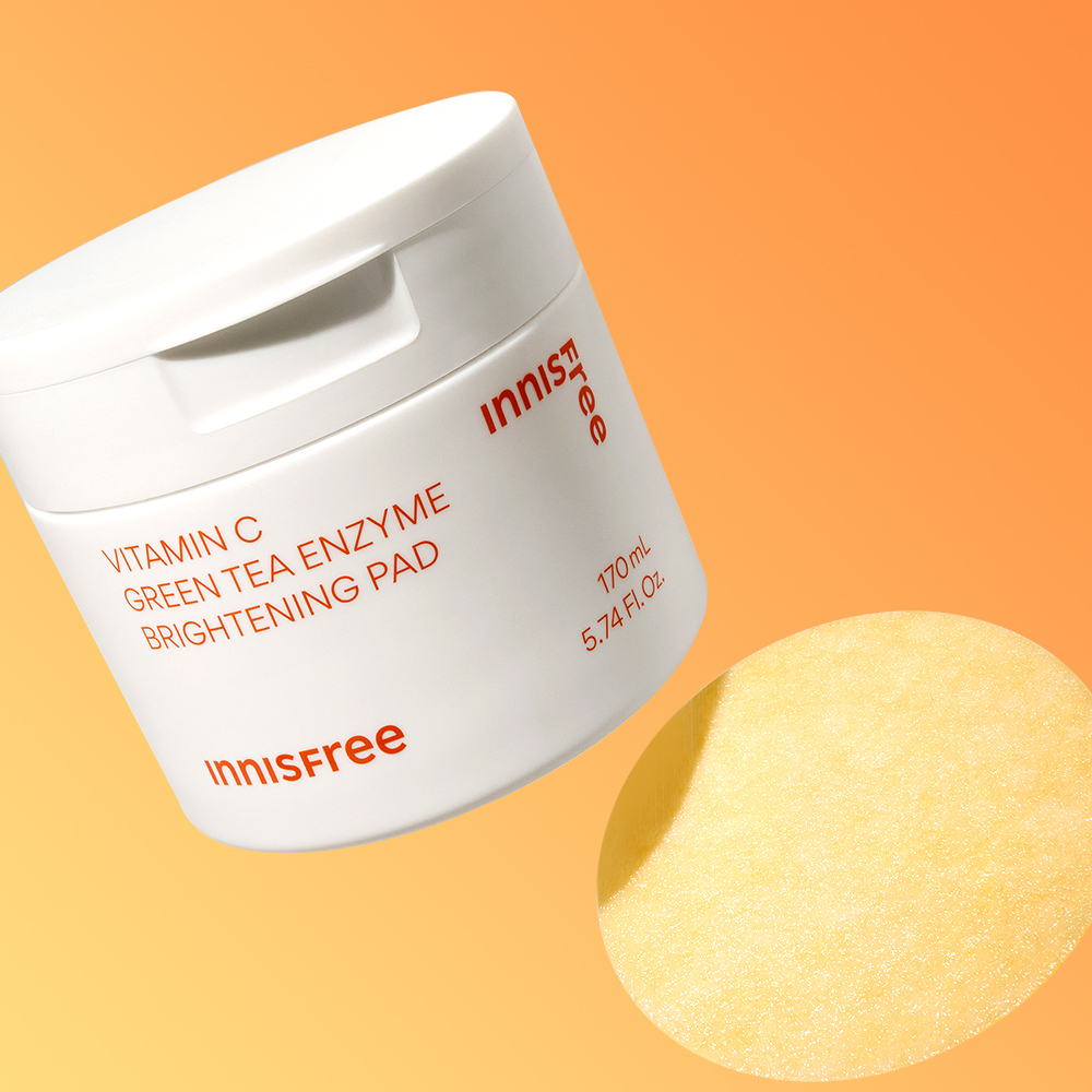 이니스프리 비타민C 그린티 엔자임 잡티 토닝 패드 60매 / 브라이트닝 화이트닝 멀티비타민 토너패드 피부톤 제품 이미지