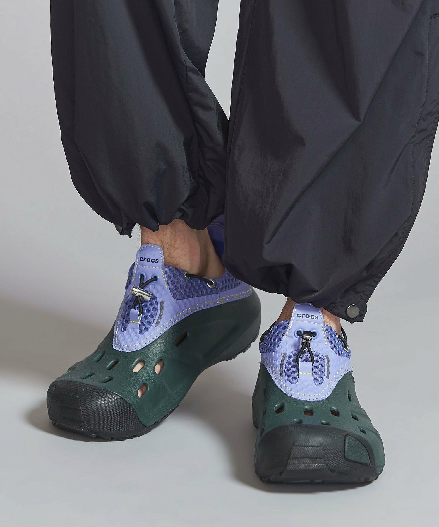 크록스 X MARMOT CAPITAL 마못 캐피탈 Quick Trail Low 남성 샌들 - 상세 이미지 3