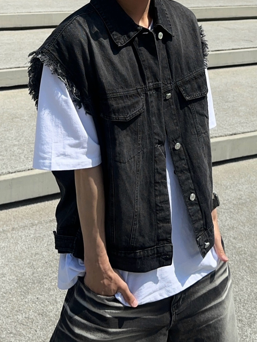 7165F03E-B53A-4DA5-A679-4CD4ED20463D