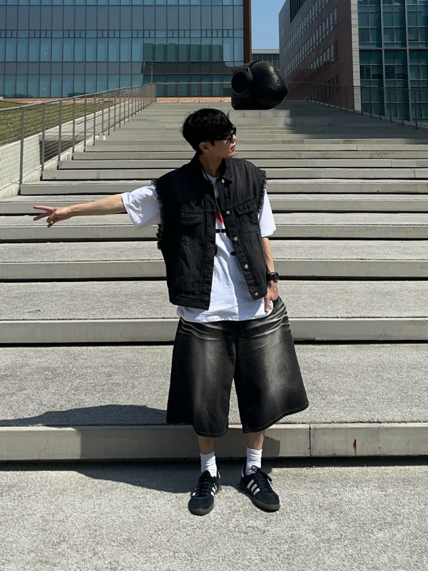 CEE338A4-DE09-4ACA-8AE1-710A3BA4FC6F