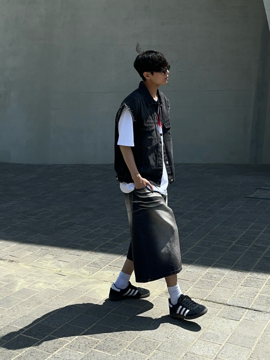 58357173-9D9D-4420-B95A-A94FBFF8E046