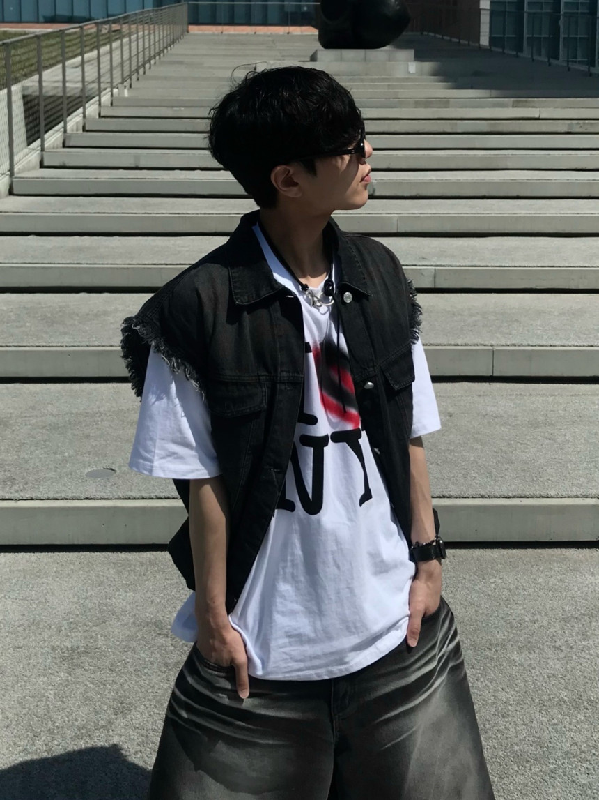 E2E55AA8-DC14-4A6A-9682-1947D3DE10F3