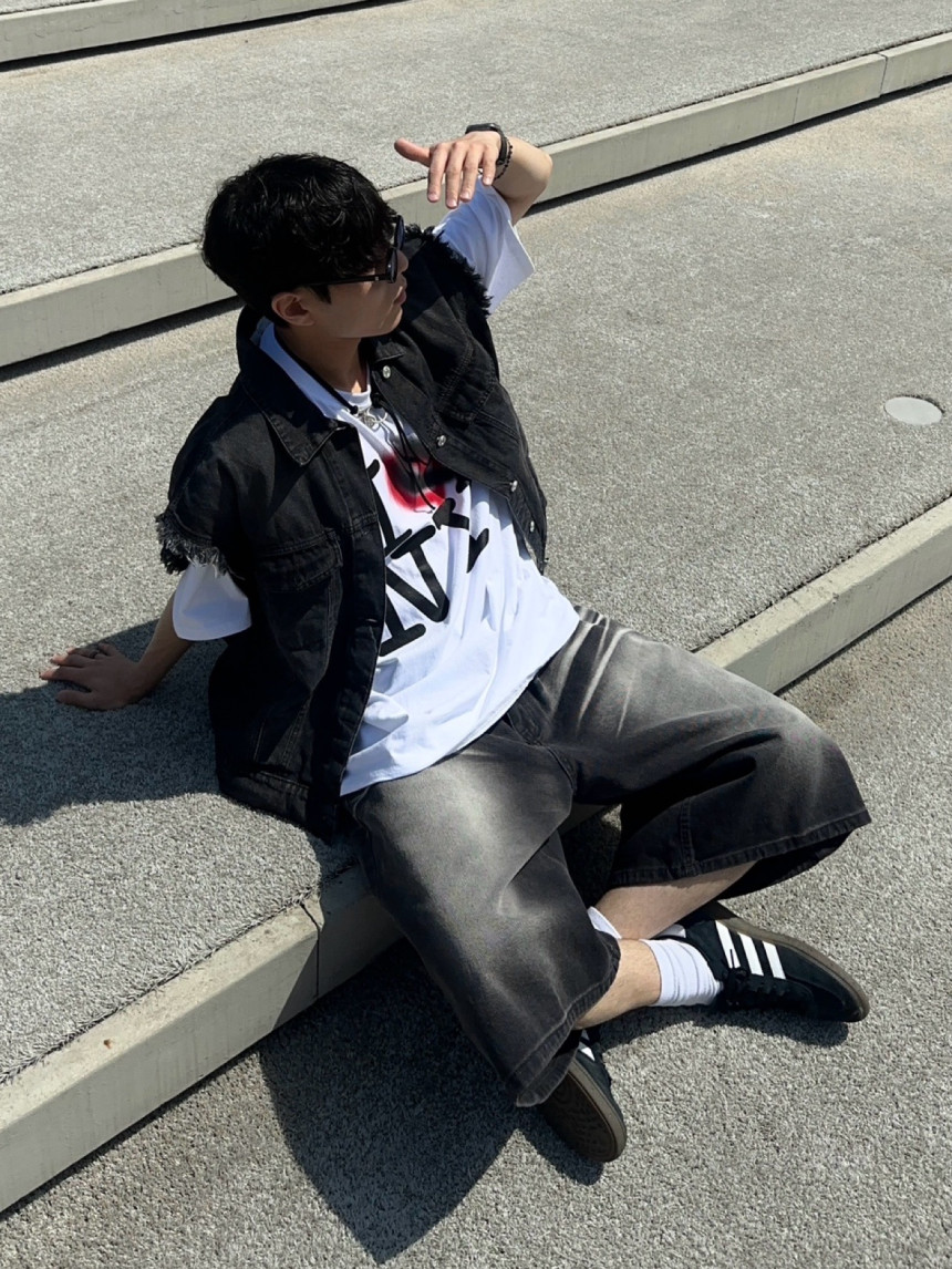 48D47A79-CFA6-4C45-82F6-F4189A4B5C0F