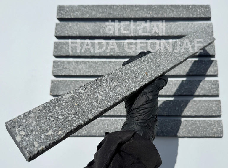 모노타일 500x45x17T 블랙 / 하다건재 와이드벽돌타일