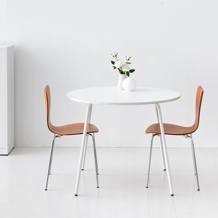 두게드 테이블 라운드 D96 화이트 + KURBY 의자 A타입 2인 세트