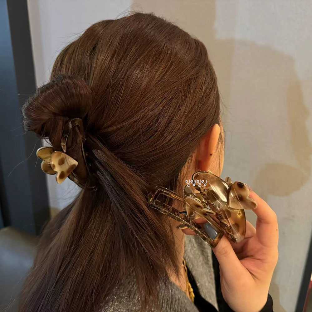 레오파드 반머리집게핀 이쁜 하트머리핀 반묶음 장식 - 상품 이미지