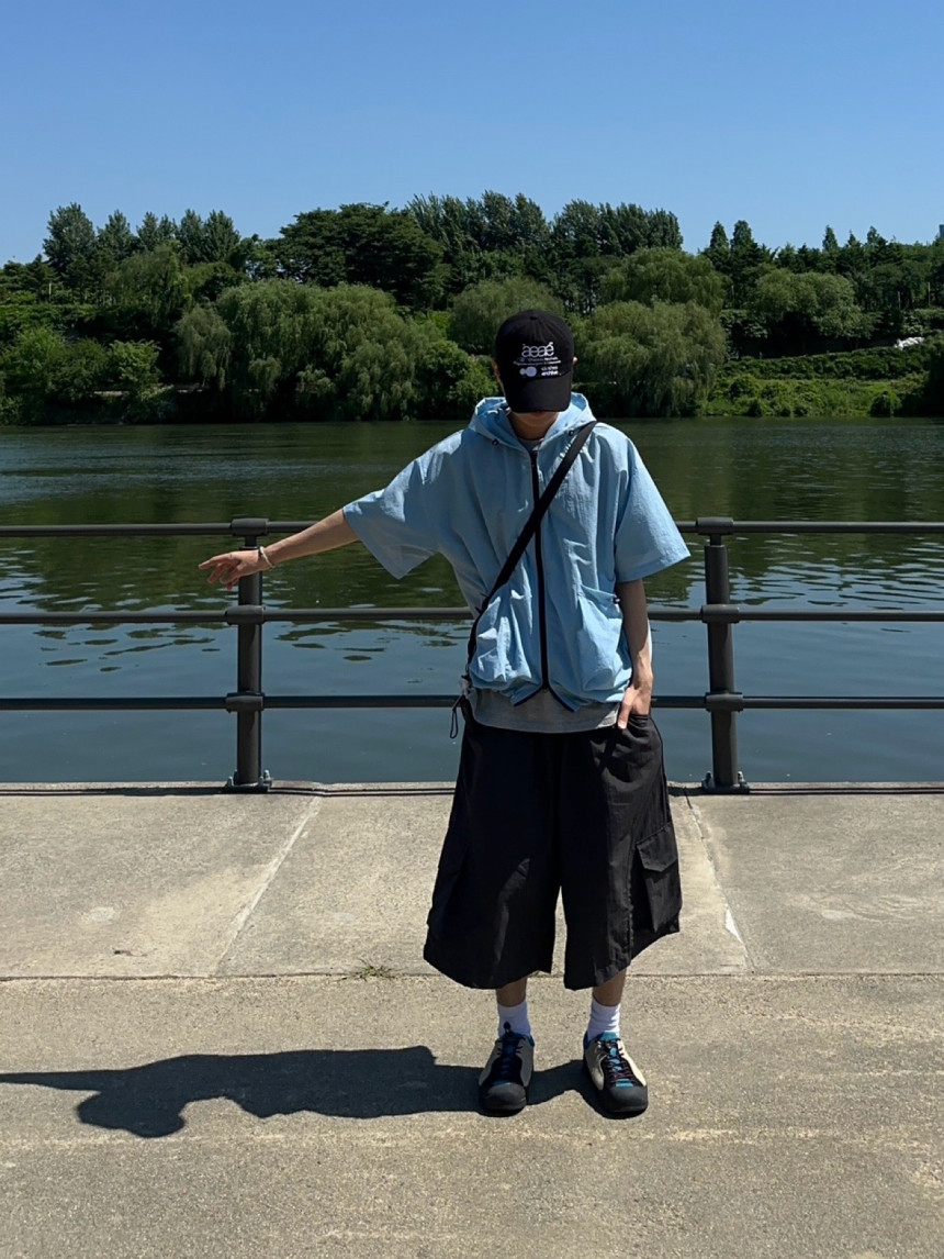 DB0A0192-A372-451F-A187-24F6C5A591FE