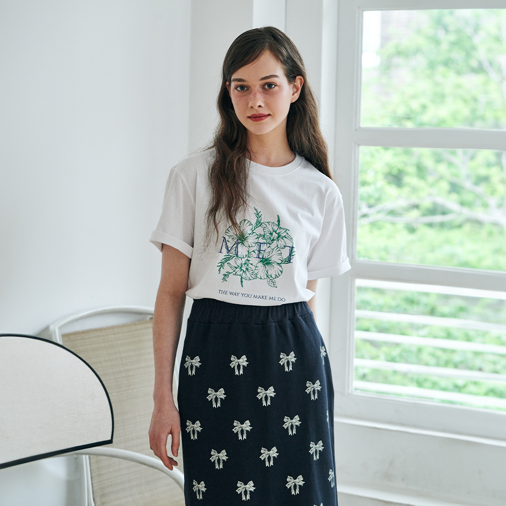 [메타퍼] 여성 여름 티셔츠 여성 반팔티 투톤 플라워 화이트